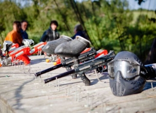  Equipos de gotcha en el parque 